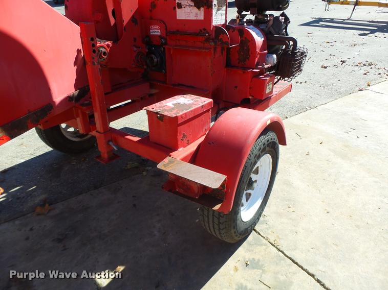 image for item K5586 2003 Dosko 510SD wood chipper