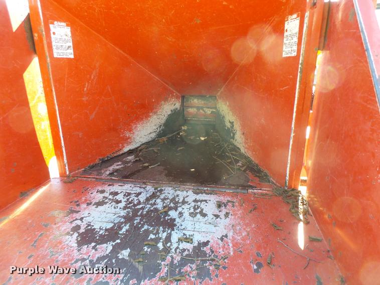 image for item K5586 2003 Dosko 510SD wood chipper