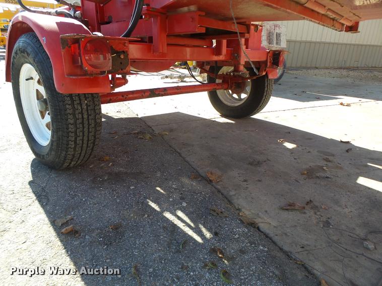 image for item K5586 2003 Dosko 510SD wood chipper