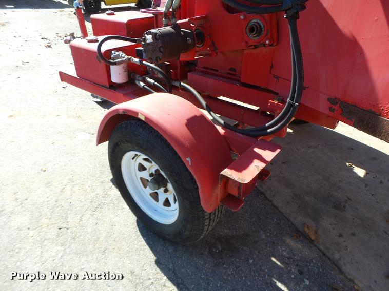 image for item K5586 2003 Dosko 510SD wood chipper