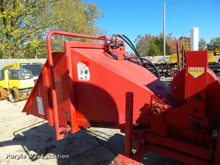 image for item K5586 2003 Dosko 510SD wood chipper