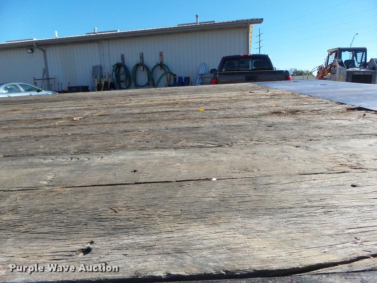 image for item K5590 2006 Ford F750 Super Duty rollback truck