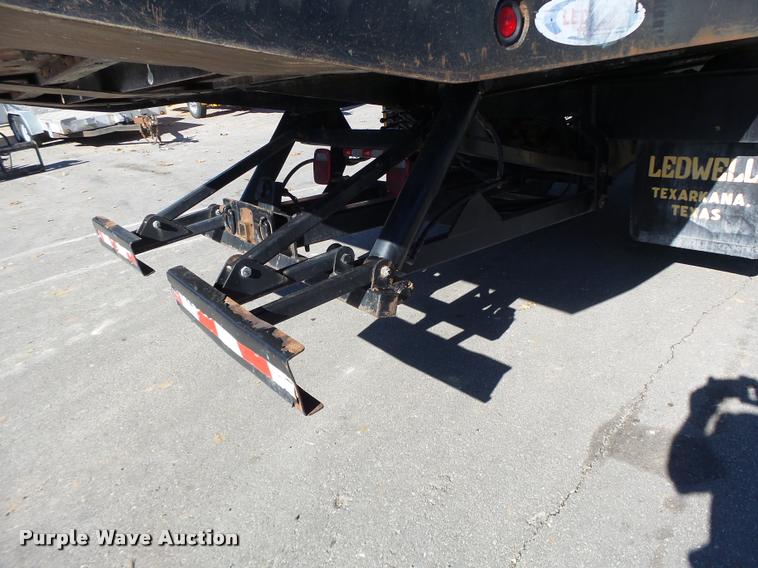 image for item K5590 2006 Ford F750 Super Duty rollback truck