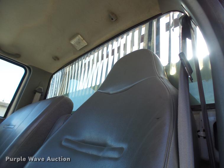 image for item K5590 2006 Ford F750 Super Duty rollback truck