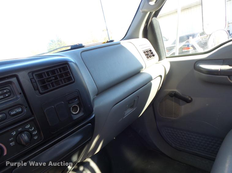 image for item K5590 2006 Ford F750 Super Duty rollback truck