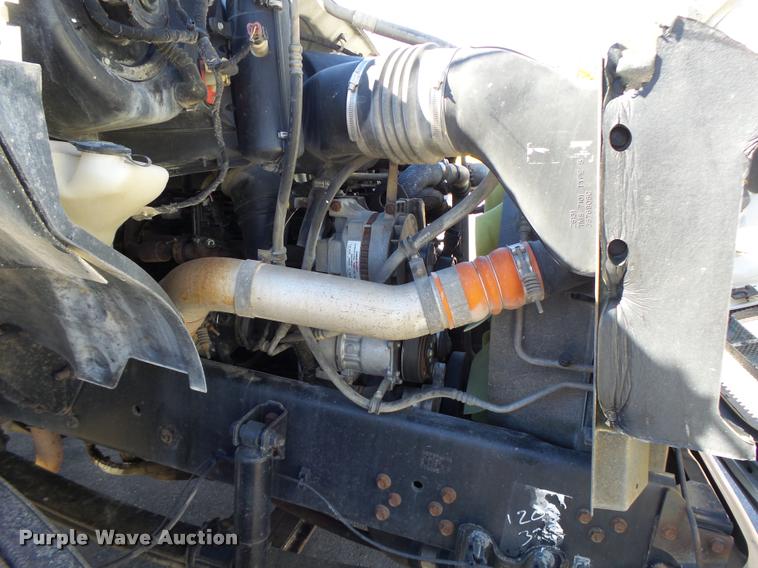 image for item K5590 2006 Ford F750 Super Duty rollback truck