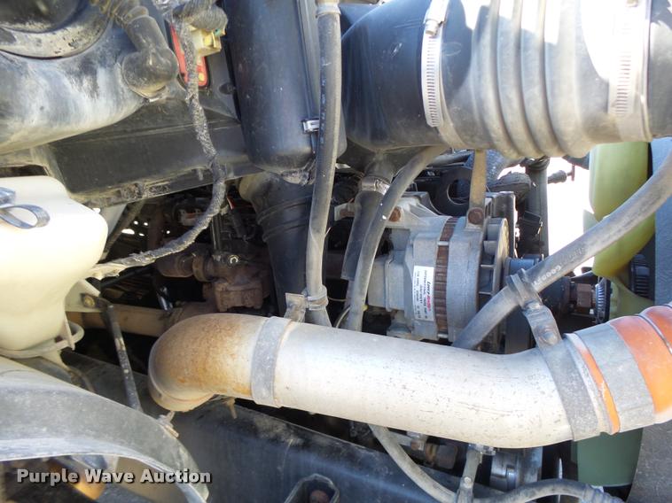 image for item K5590 2006 Ford F750 Super Duty rollback truck