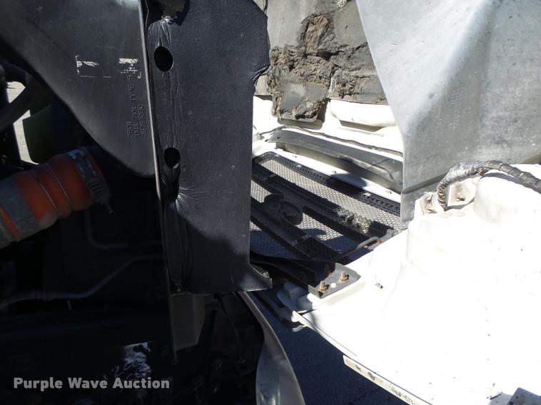 image for item K5590 2006 Ford F750 Super Duty rollback truck