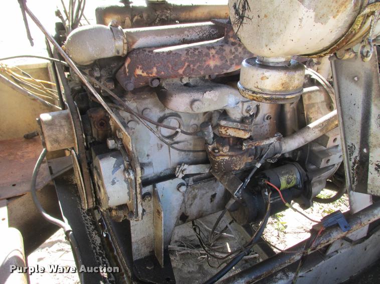 image for item K6221 Ingersoll Rand 100 air compressor