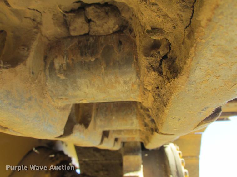 image for item K6222 1995 Caterpillar D6H LGP dozer