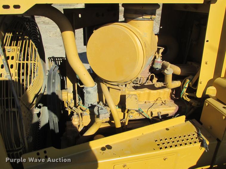 image for item K6222 1995 Caterpillar D6H LGP dozer