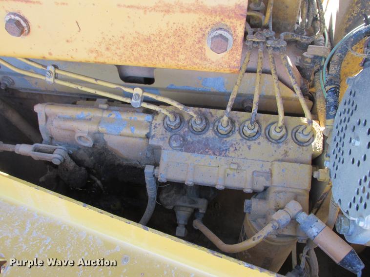 image for item K6222 1995 Caterpillar D6H LGP dozer