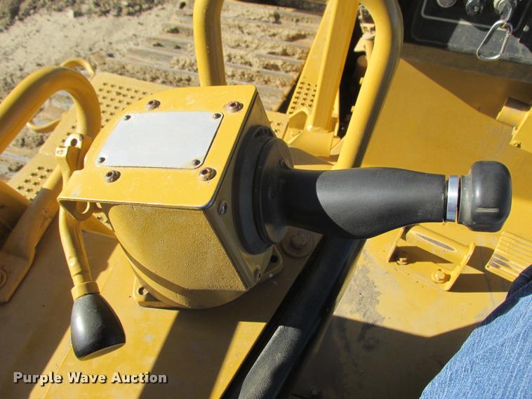 image for item K6222 1995 Caterpillar D6H LGP dozer