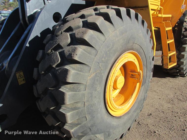 image for item K6224 1998 Volvo L180C wheel loader