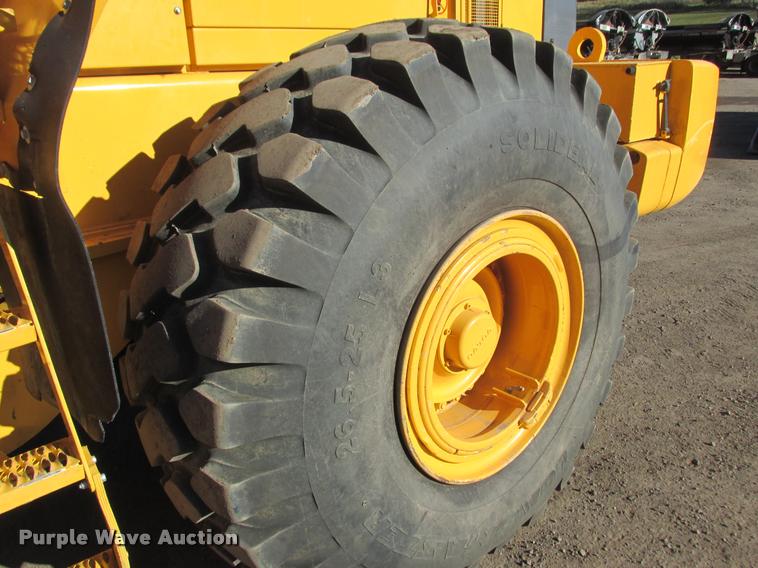 image for item K6224 1998 Volvo L180C wheel loader