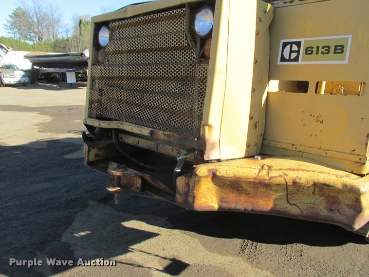 image for item K6225 1979 Caterpillar 613B elevating scraper