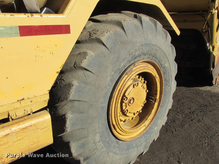 image for item K6225 1979 Caterpillar 613B elevating scraper