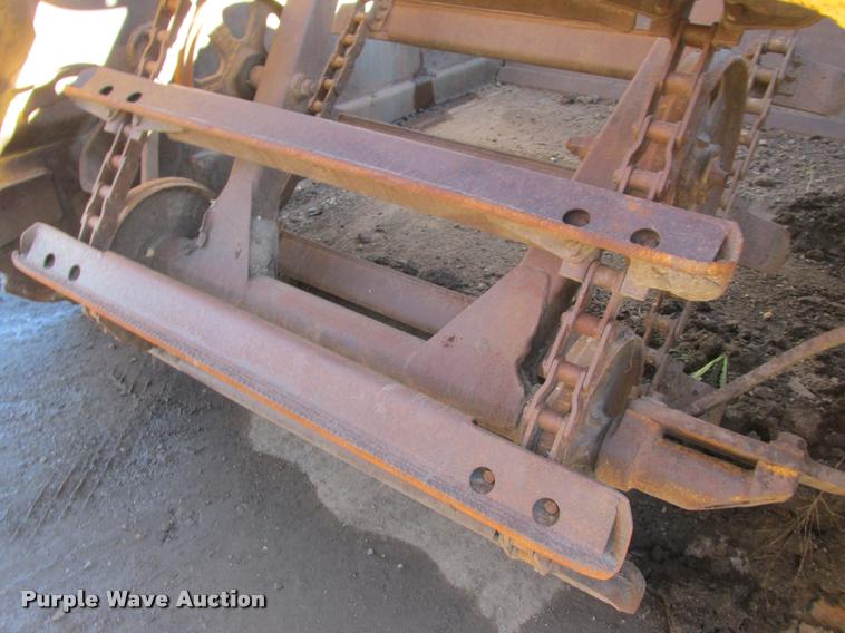 image for item K6225 1979 Caterpillar 613B elevating scraper