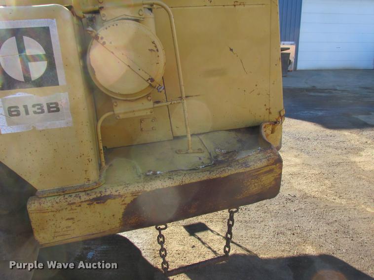image for item K6225 1979 Caterpillar 613B elevating scraper