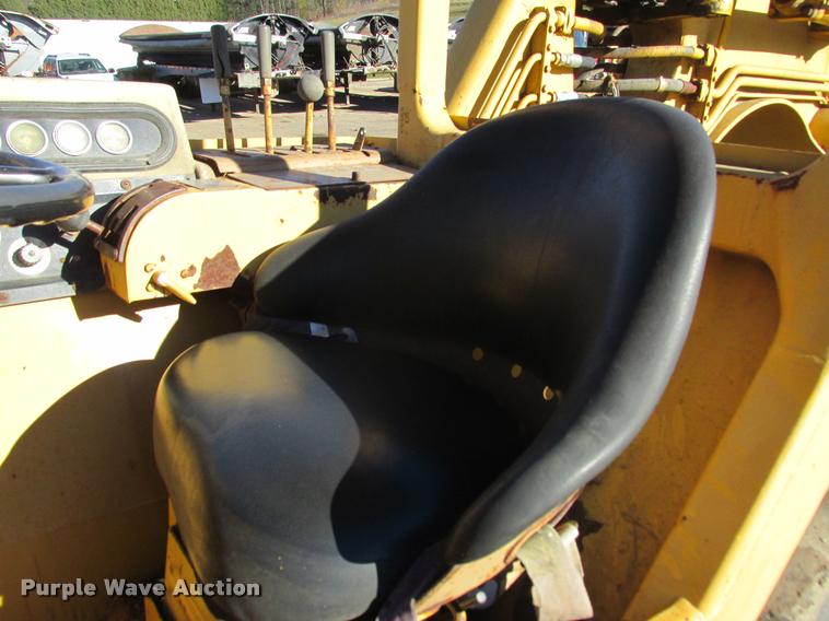 image for item K6225 1979 Caterpillar 613B elevating scraper