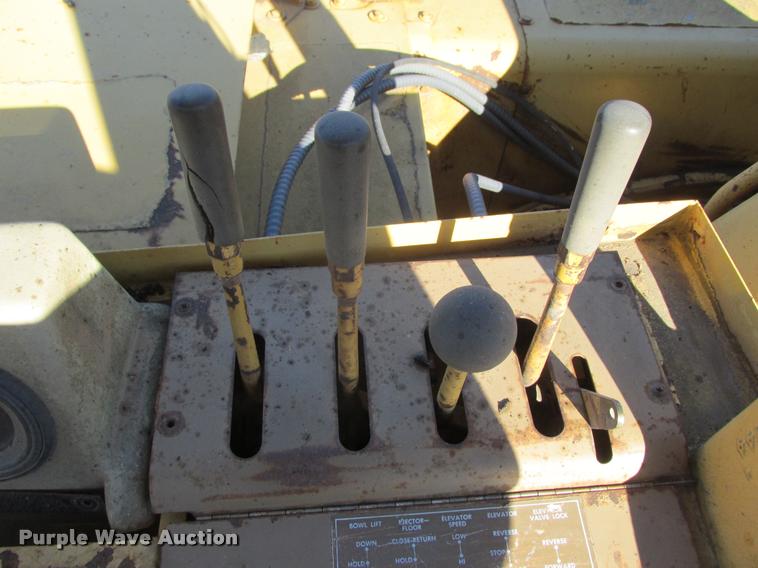 image for item K6225 1979 Caterpillar 613B elevating scraper