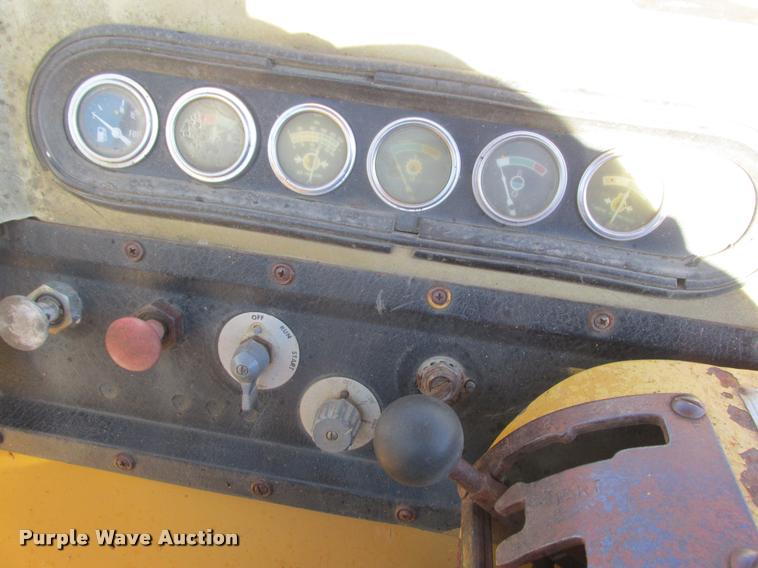 image for item K6225 1979 Caterpillar 613B elevating scraper