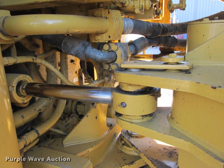 image for item K6226 1999 Caterpillar 966G wheel loader