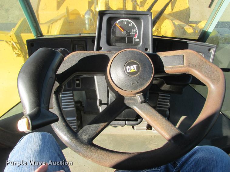 image for item K6226 1999 Caterpillar 966G wheel loader