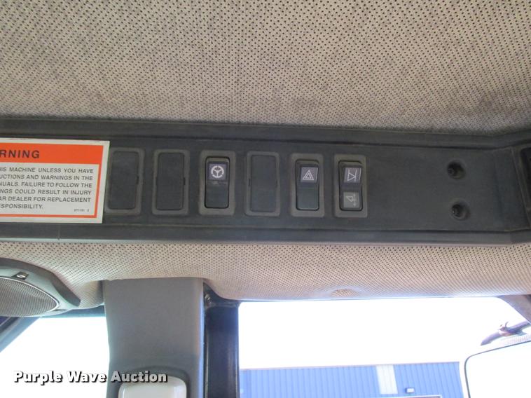 image for item K6226 1999 Caterpillar 966G wheel loader