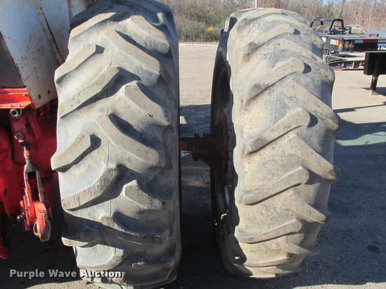 image for item K6228 Case 1370 tractor