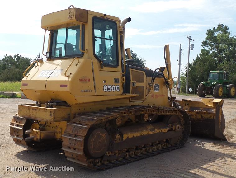 image for item K7006 2000 John Deere 850C LT Series II dozer