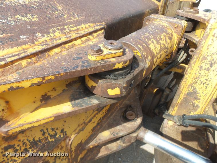 image for item K7006 2000 John Deere 850C LT Series II dozer