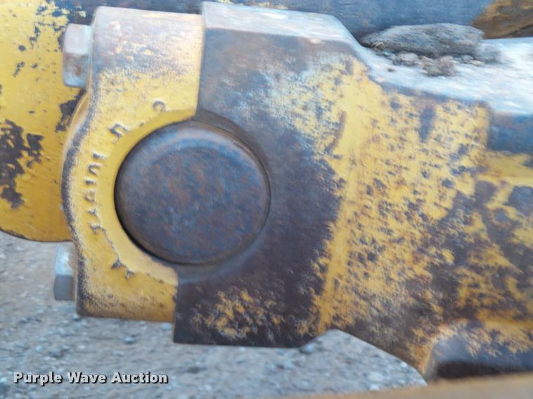 image for item K7006 2000 John Deere 850C LT Series II dozer