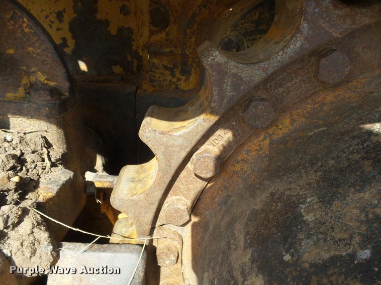 image for item K7006 2000 John Deere 850C LT Series II dozer