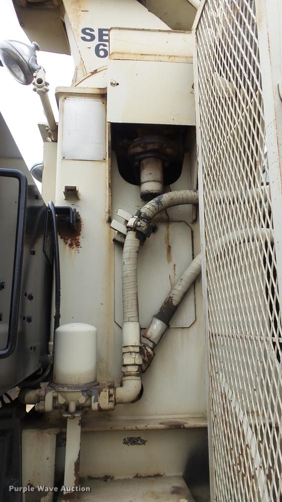 image for item K8102 1989 Mack RW713 crane truck