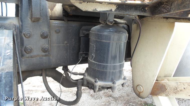 image for item K8102 1989 Mack RW713 crane truck