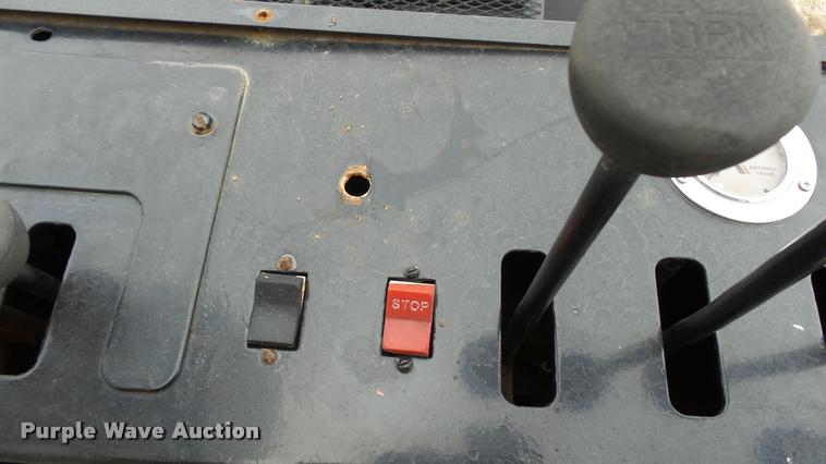 image for item K8102 1989 Mack RW713 crane truck