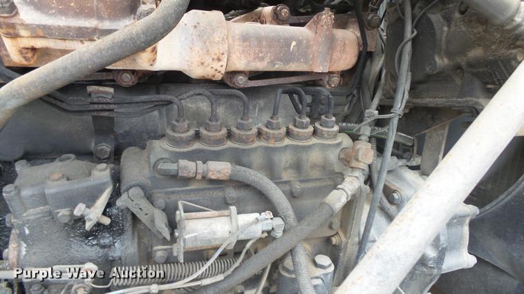 image for item K8102 1989 Mack RW713 crane truck