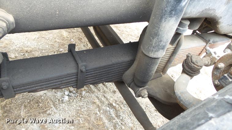 image for item K8102 1989 Mack RW713 crane truck