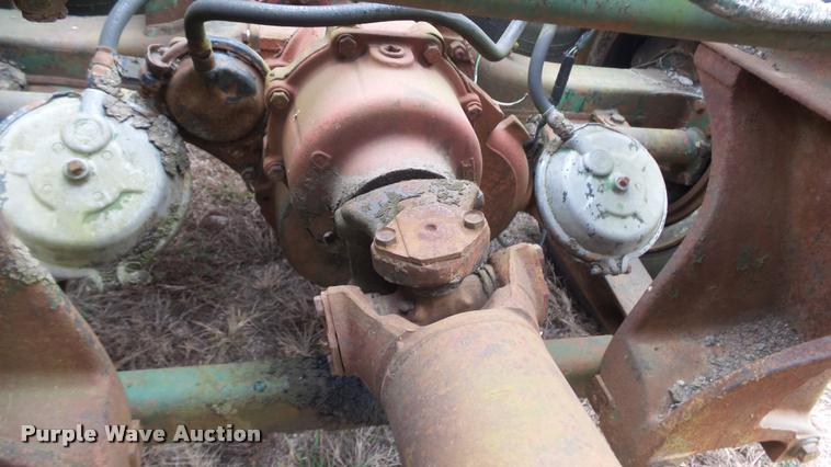 image for item K8103 1972 Kenworth T923 semi truck