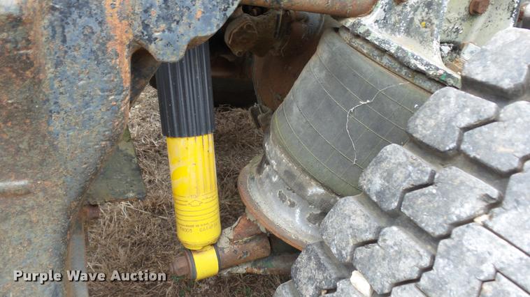 image for item K8103 1972 Kenworth T923 semi truck