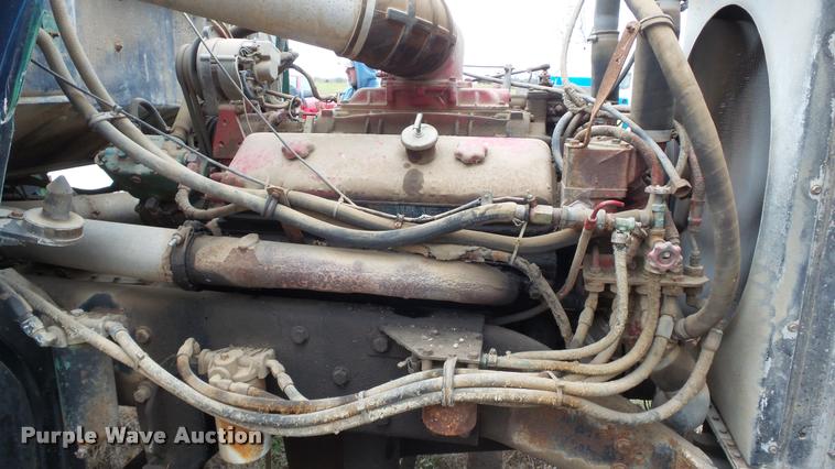 image for item K8103 1972 Kenworth T923 semi truck