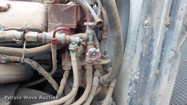 image for item K8103 1972 Kenworth T923 semi truck