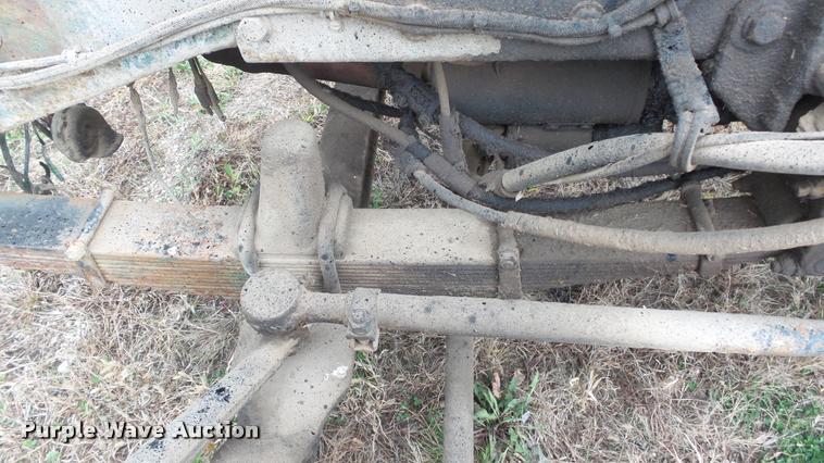 image for item K8103 1972 Kenworth T923 semi truck