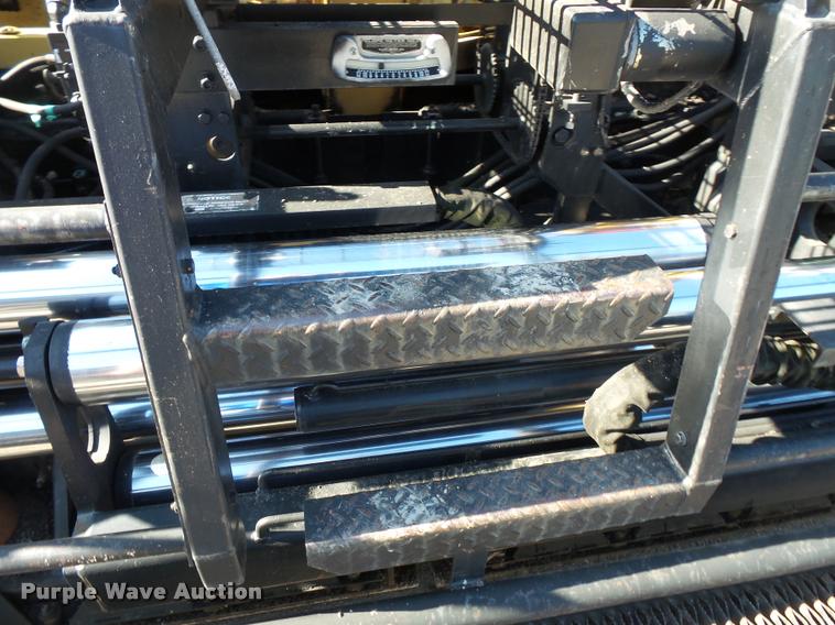 image for item L3574 2001 Caterpillar AP-1055B paver