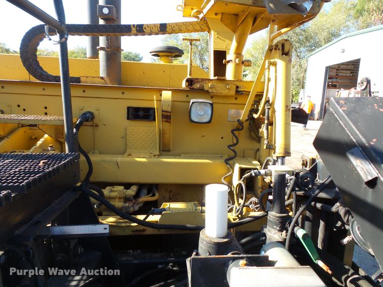 image for item L3574 2001 Caterpillar AP-1055B paver