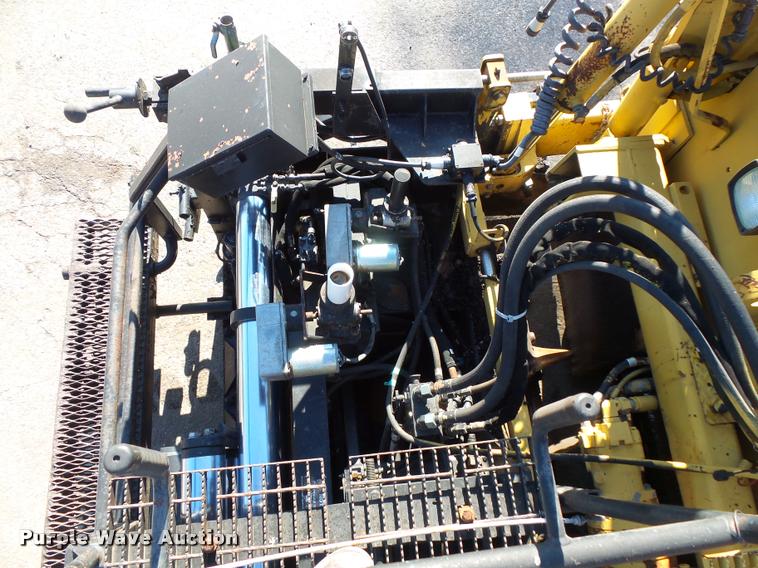 image for item L3574 2001 Caterpillar AP-1055B paver