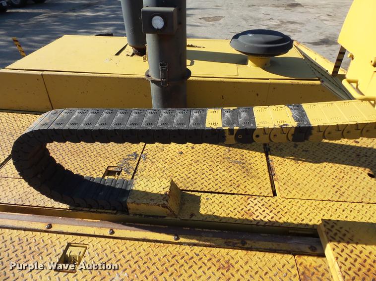 image for item L3574 2001 Caterpillar AP-1055B paver