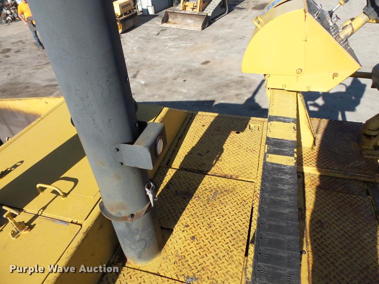 image for item L3574 2001 Caterpillar AP-1055B paver