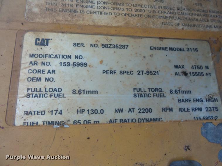 image for item L3574 2001 Caterpillar AP-1055B paver